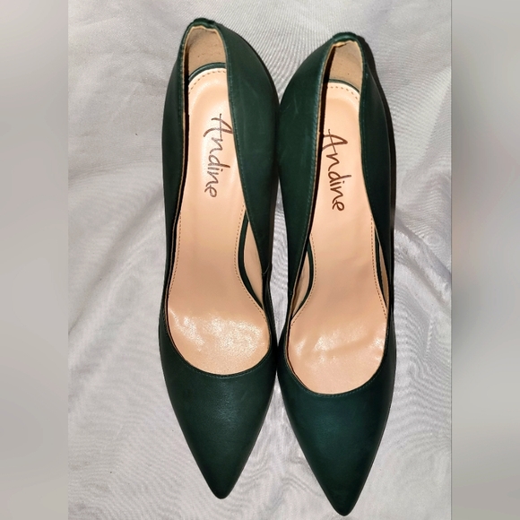 🔥💚🔥💚NWOB Women's Andine Emerald Green Pumps💚🔥💚🔥 Size: 11 - Picture 4 of 10